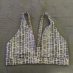 VICTORIA SECRET sports bra size M